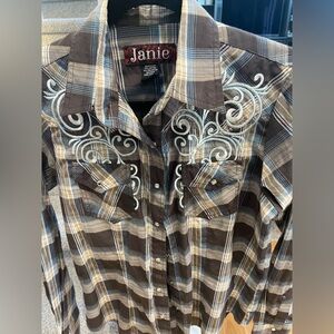 Women’s Western Plaid Pearl Snap Button Down Shirt Size M